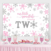 Unser Wurf Schneeflocke Ist Drehen Zwei Winter Hintergrund